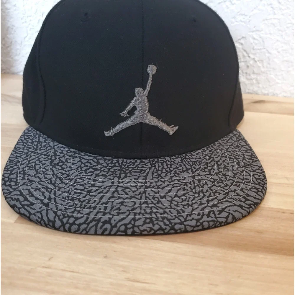 Jordan Youth Snapback Hat Black Grey Elephant Print Jumpman Cap 1923-023